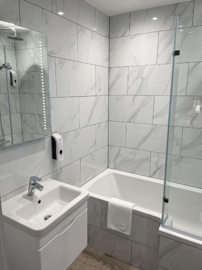 Holtwhites Hotel Enfield Eksteriør billede