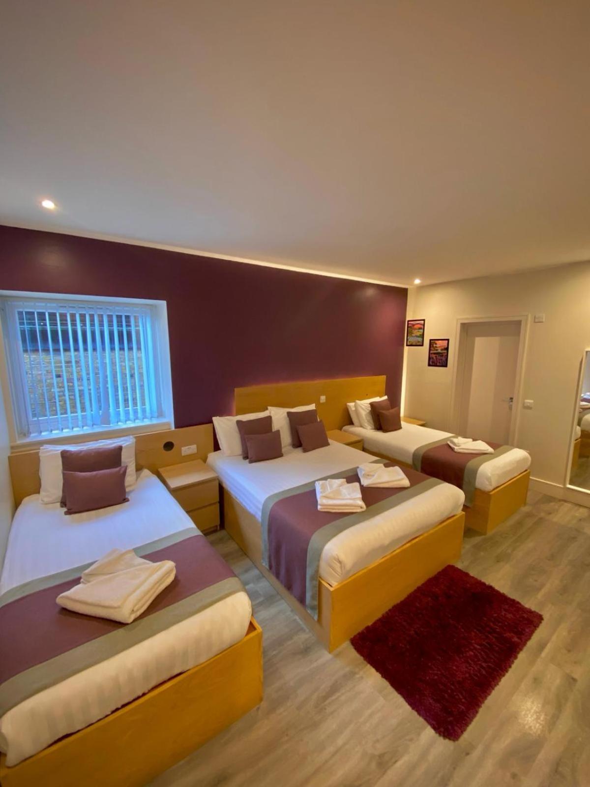 Holtwhites Hotel Enfield Eksteriør billede